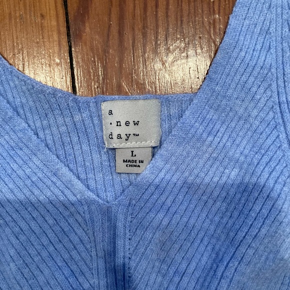 Sweater tank - Picture 2 of 2